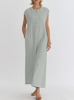 Women's Oversized Striped Sleeveless Jumpsuit