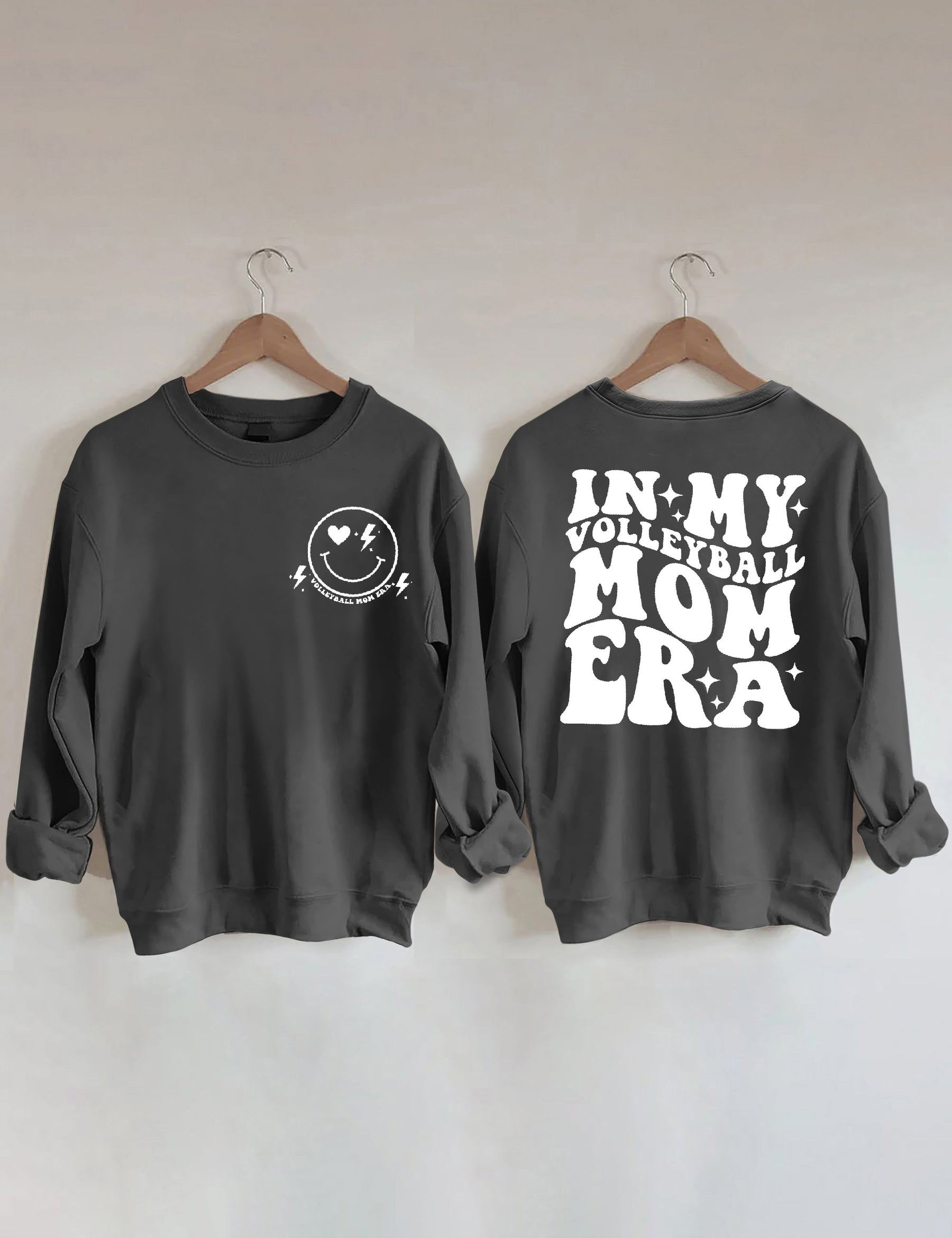 Dans mon sweat-shirt de l’ère de ma maman de volley-ball