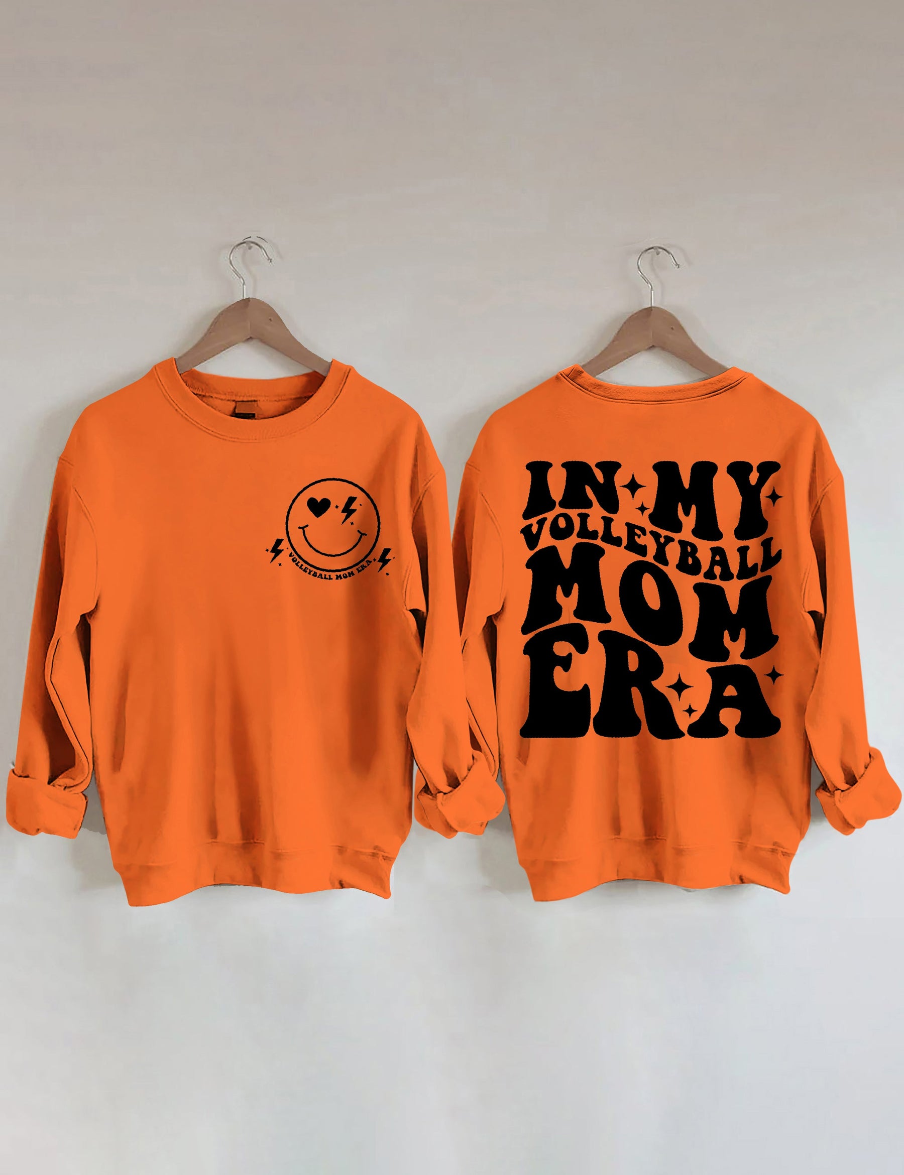 Dans mon sweat-shirt de l’ère de ma maman de volley-ball